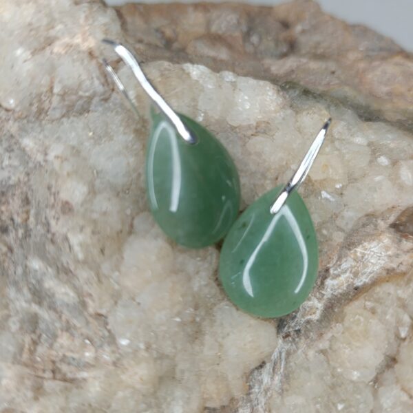Boucles d&rsquo;oreilles en Aventurine verte Larme