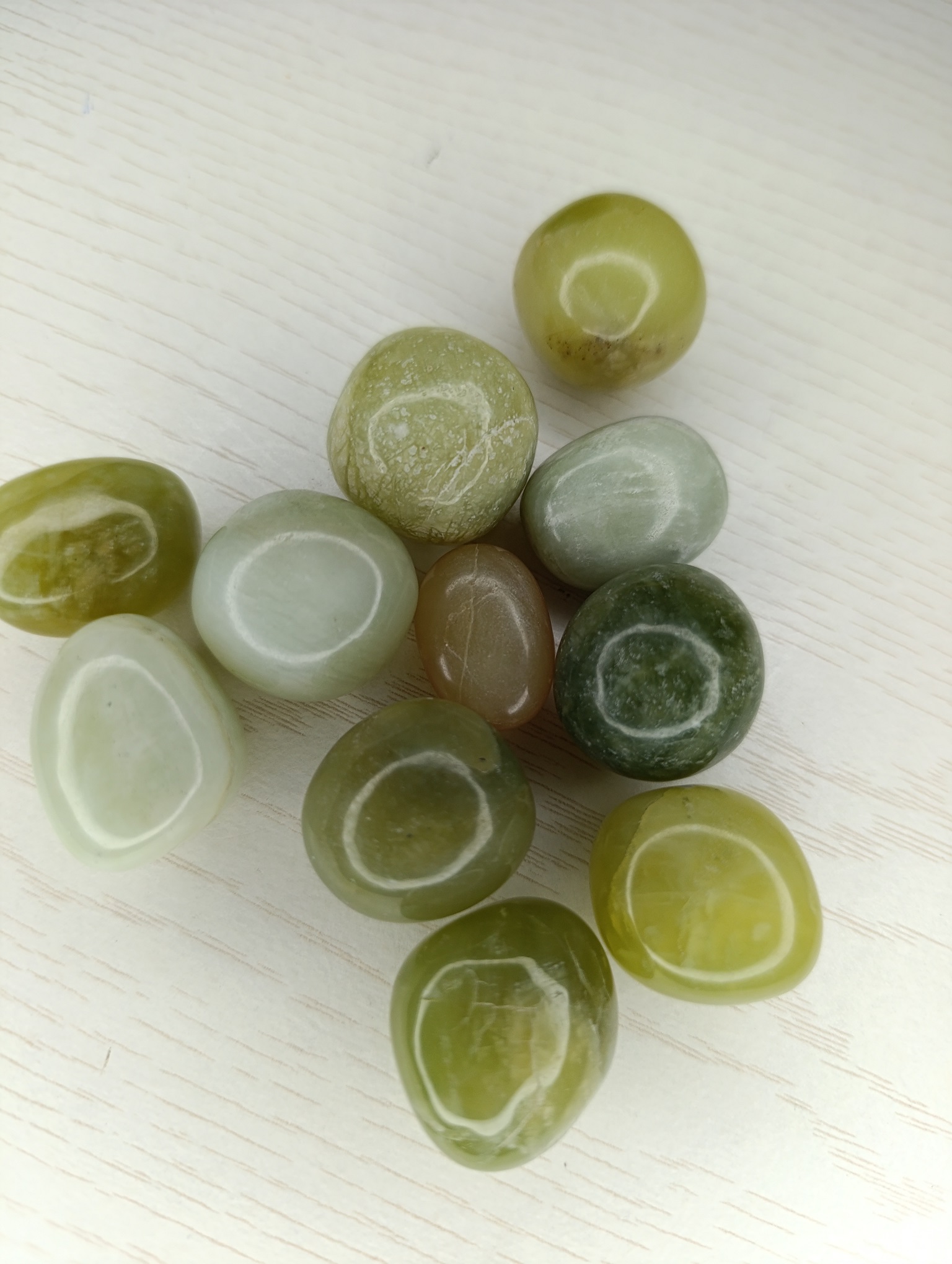 pierre jade de Chine qualité A 2 à 3cm