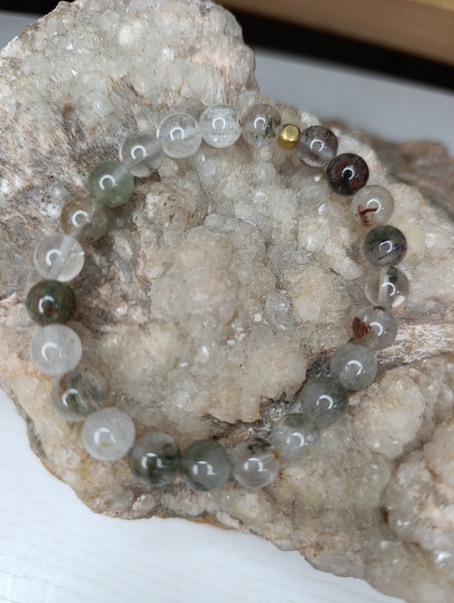 bracelet en lodolite, quartz garden, quartz paysage 8mm brésil
