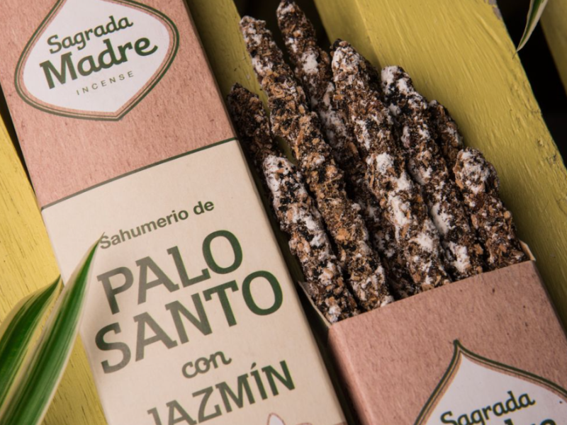 encens palo santo sagrada madre jasmin